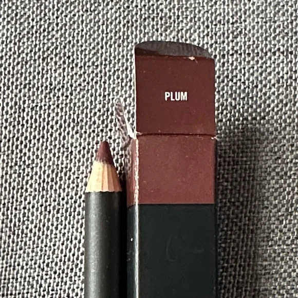 Lot/4 MAC Lip Pencils NEW - Picture 4 of 6